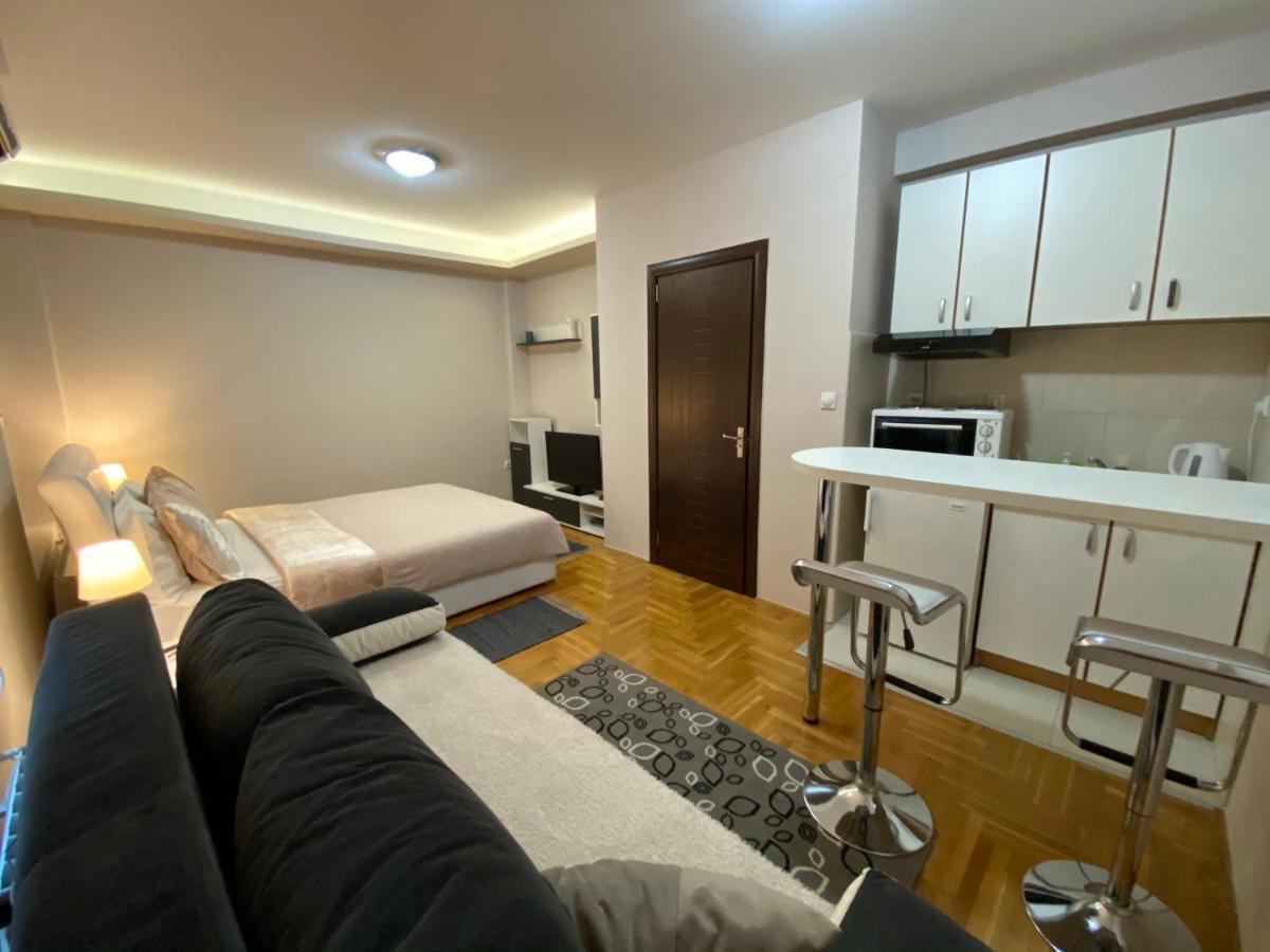 Studio Sm Kragujevac Apartment Екстериор снимка